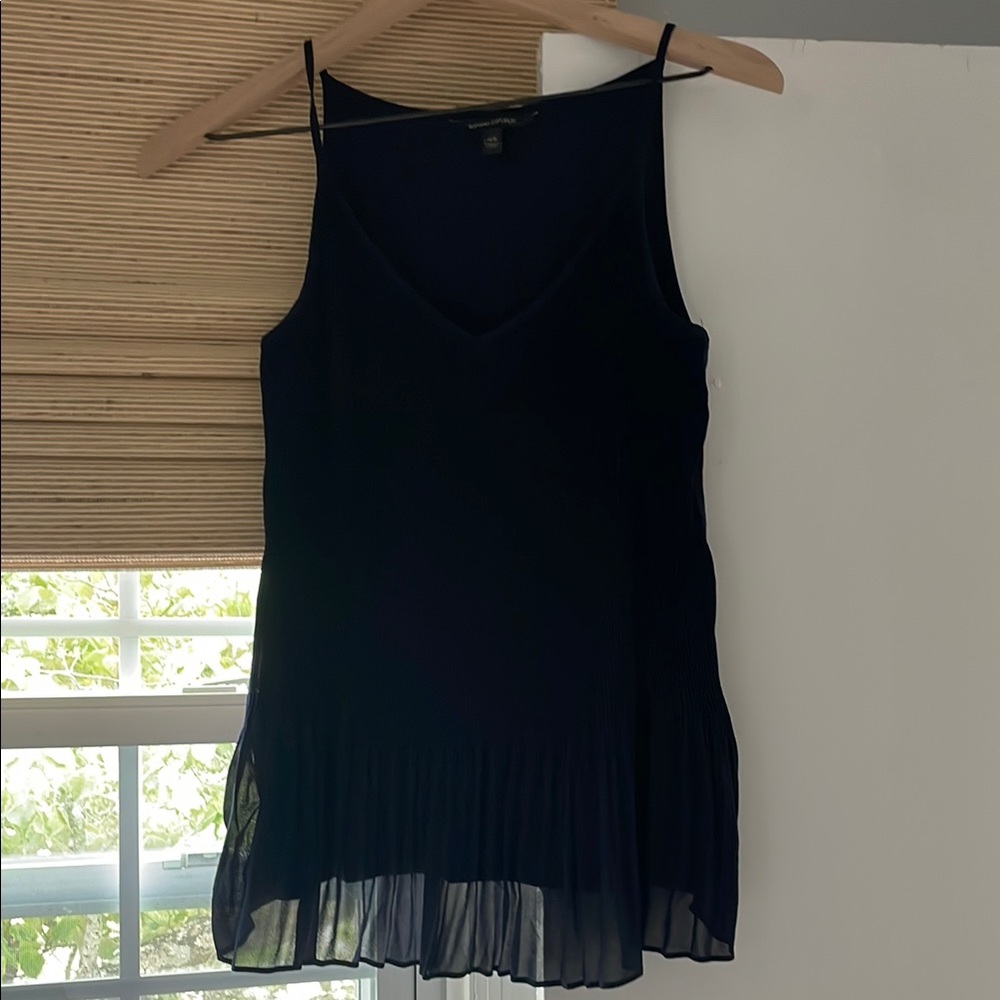 Banana Republic Black Pleated Sleeveless Camisole